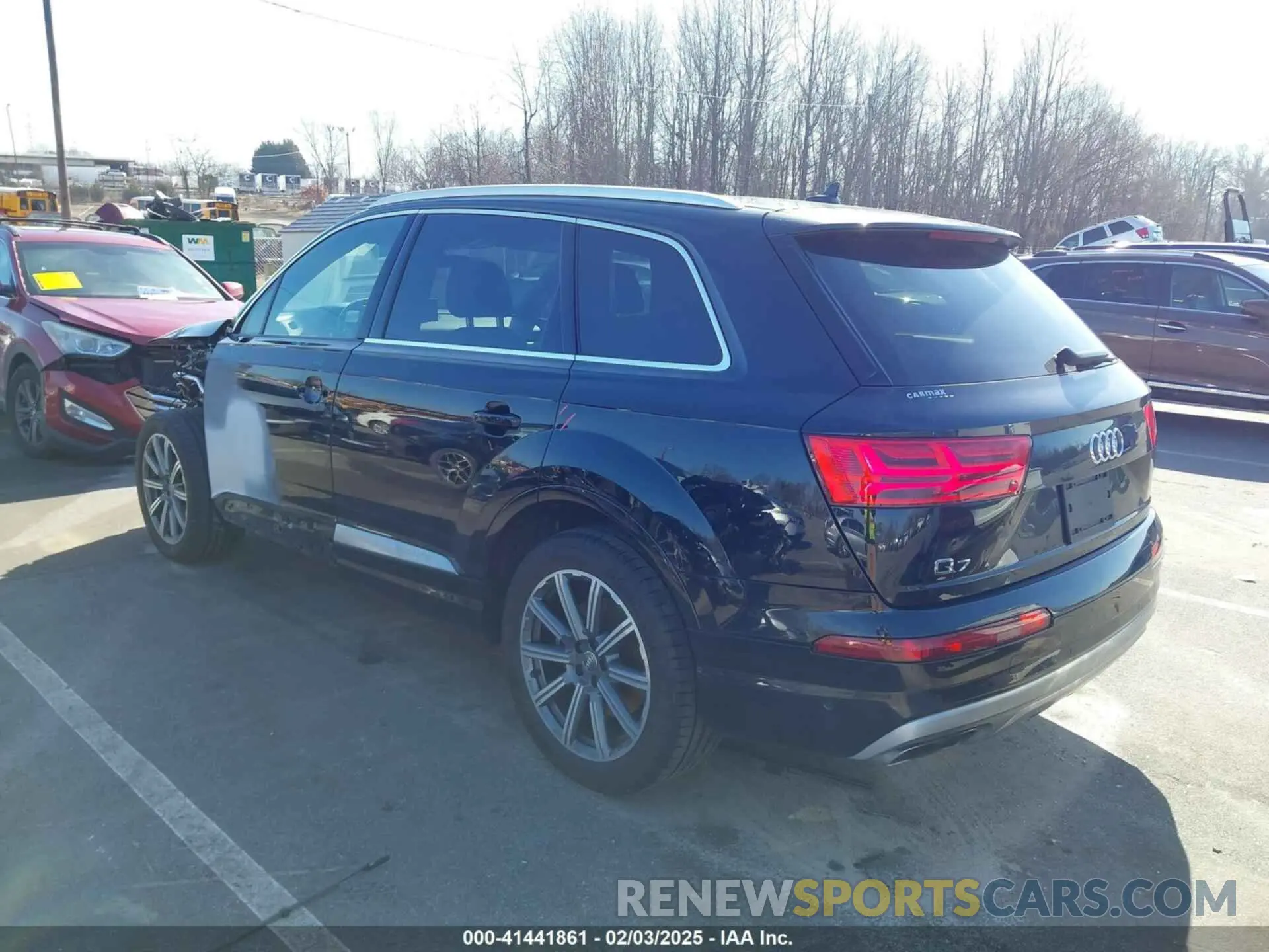 3 fotografías del automóvil dañado WA1LHAF76KD025846 AUDI Q7 2019
