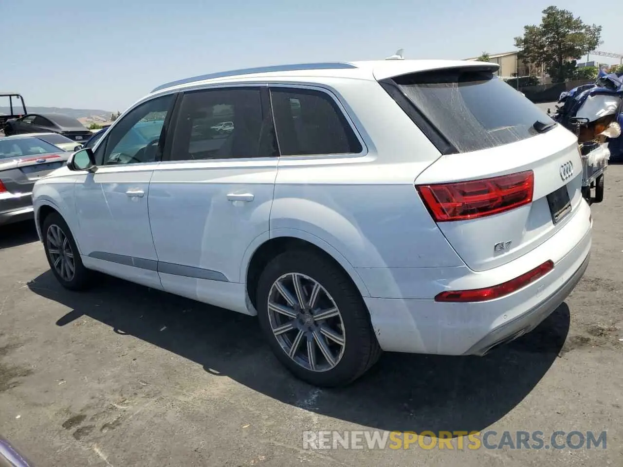 2 fotografías del automóvil dañado WA1LHAF76KD040542 AUDI Q7 2019