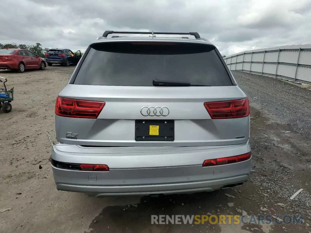 6 fotografías del automóvil dañado WA1LHAF77KD033308 AUDI Q7 2019