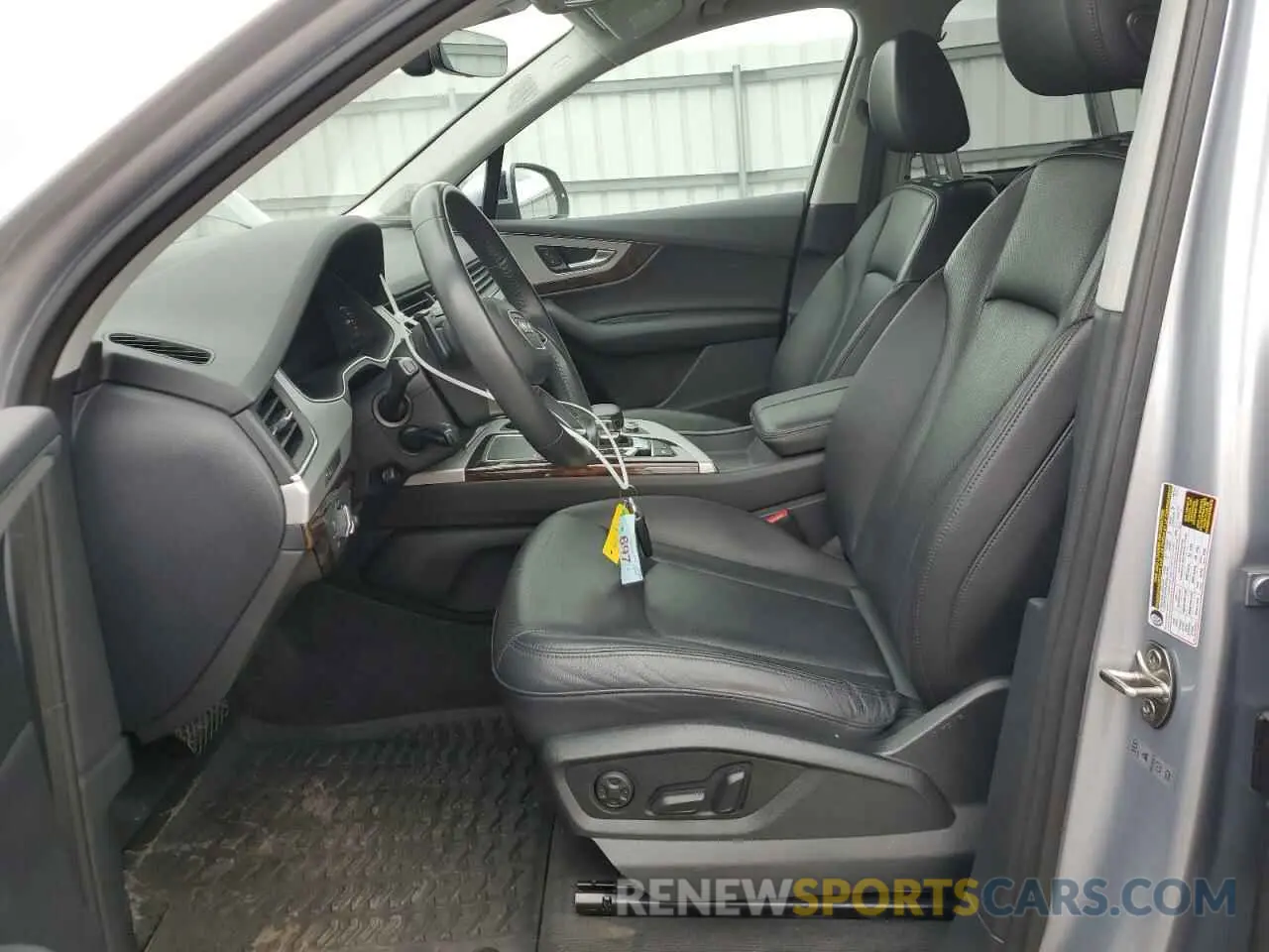 7 fotografías del automóvil dañado WA1LHAF77KD033308 AUDI Q7 2019