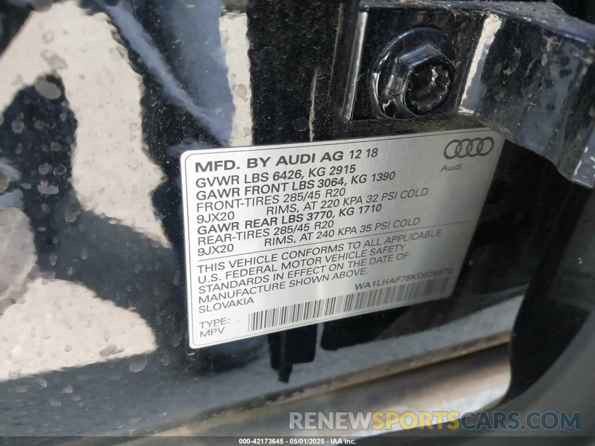 9 fotografías del automóvil dañado WA1LHAF78KD025573 AUDI Q7 2019