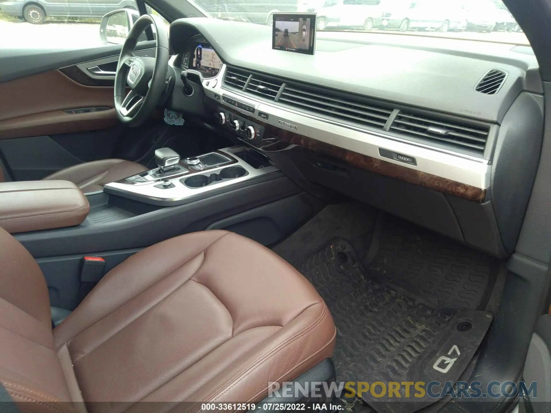 5 fotografías del automóvil dañado WA1LHAF78KD038730 AUDI Q7 2019