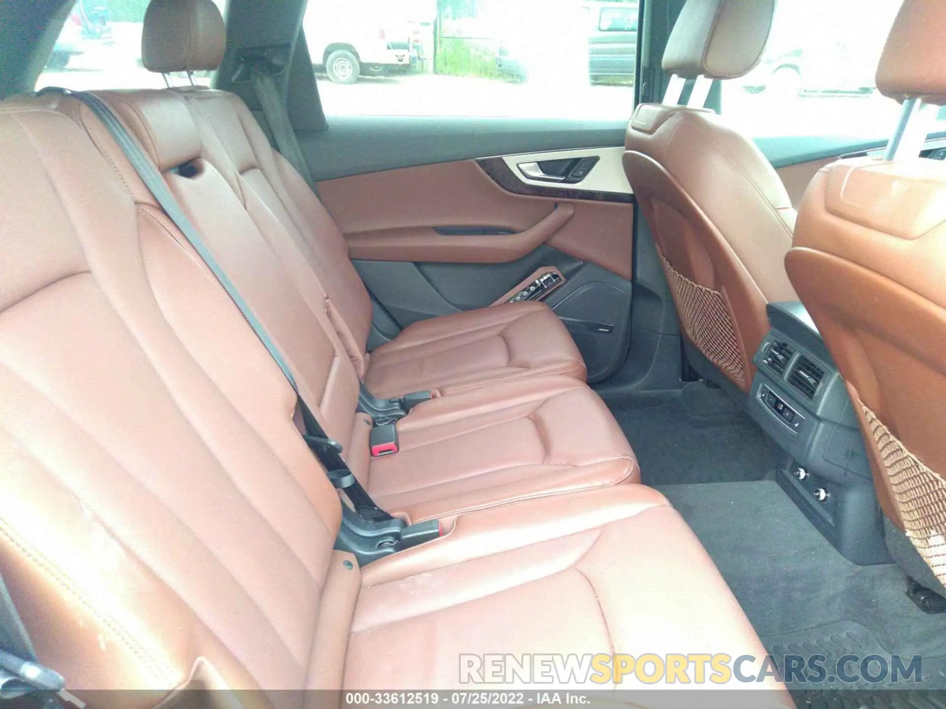 8 fotografías del automóvil dañado WA1LHAF78KD038730 AUDI Q7 2019
