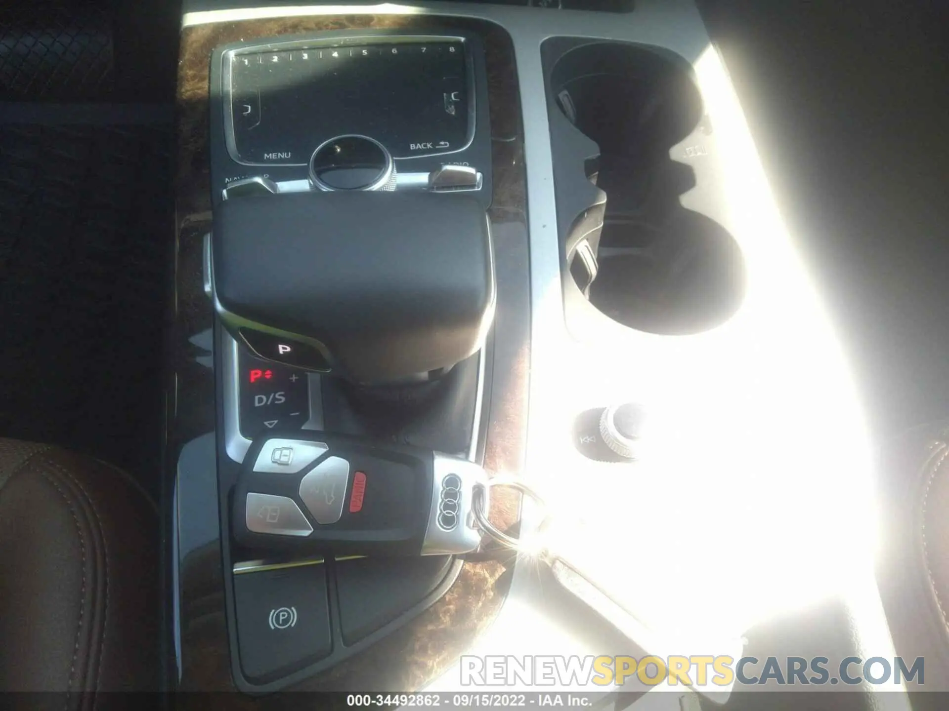 11 fotografías del automóvil dañado WA1LHAF79KD045637 AUDI Q7 2019