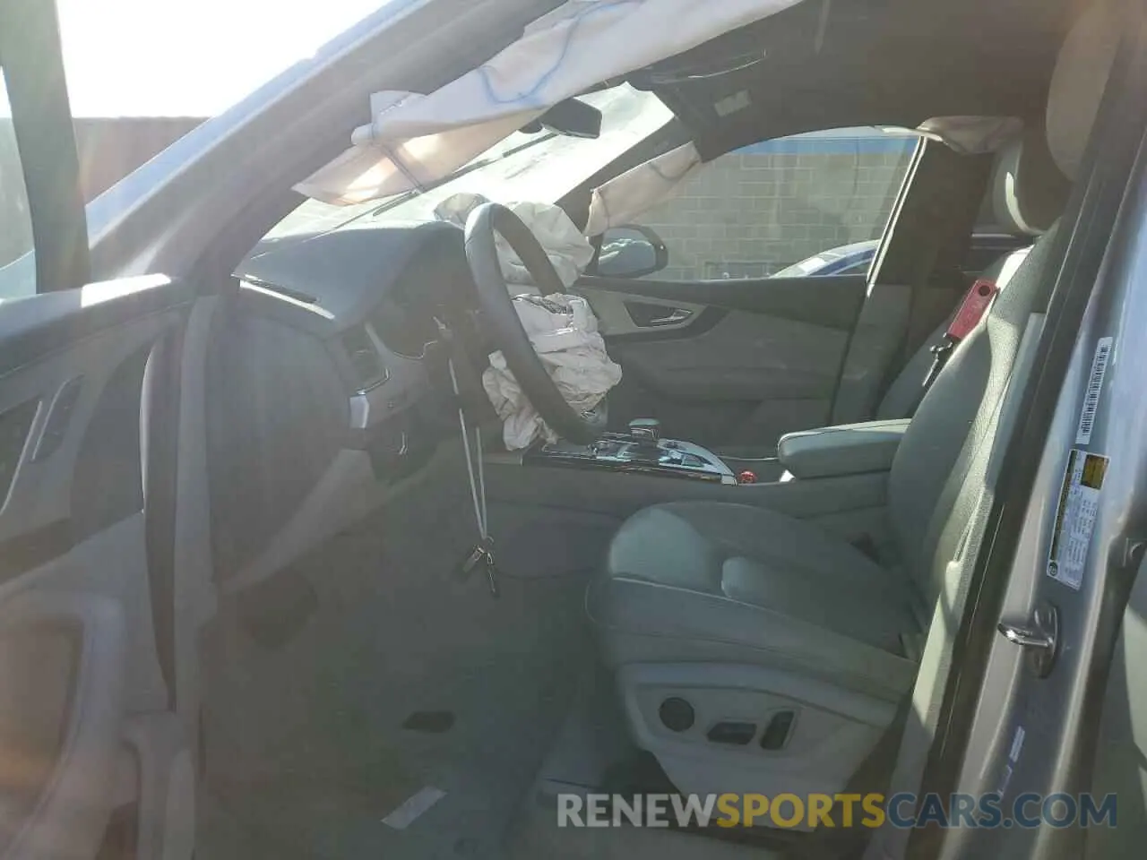 7 fotografías del automóvil dañado WA1LHAF79KD047260 AUDI Q7 2019