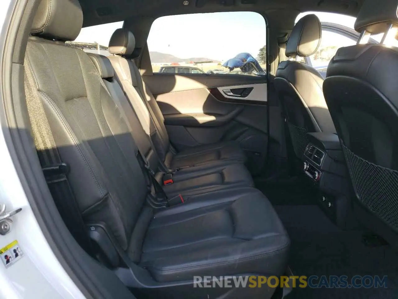 11 fotografías del automóvil dañado WA1LHAF7XKD026787 AUDI Q7 2019