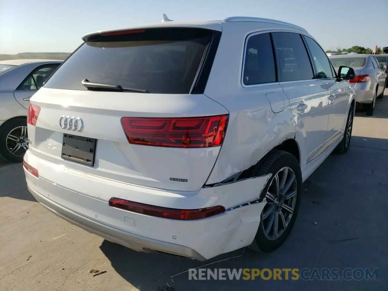 4 fotografías del automóvil dañado WA1LHAF7XKD038566 AUDI Q7 2019