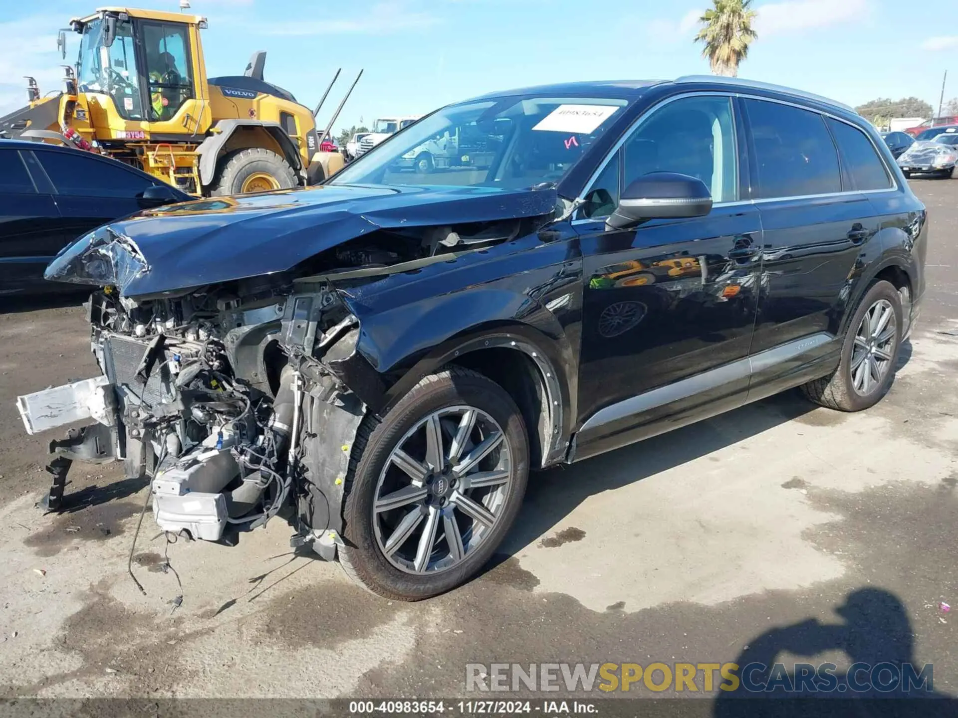 2 fotografías del automóvil dañado WA1LHAF7XKD039586 AUDI Q7 2019
