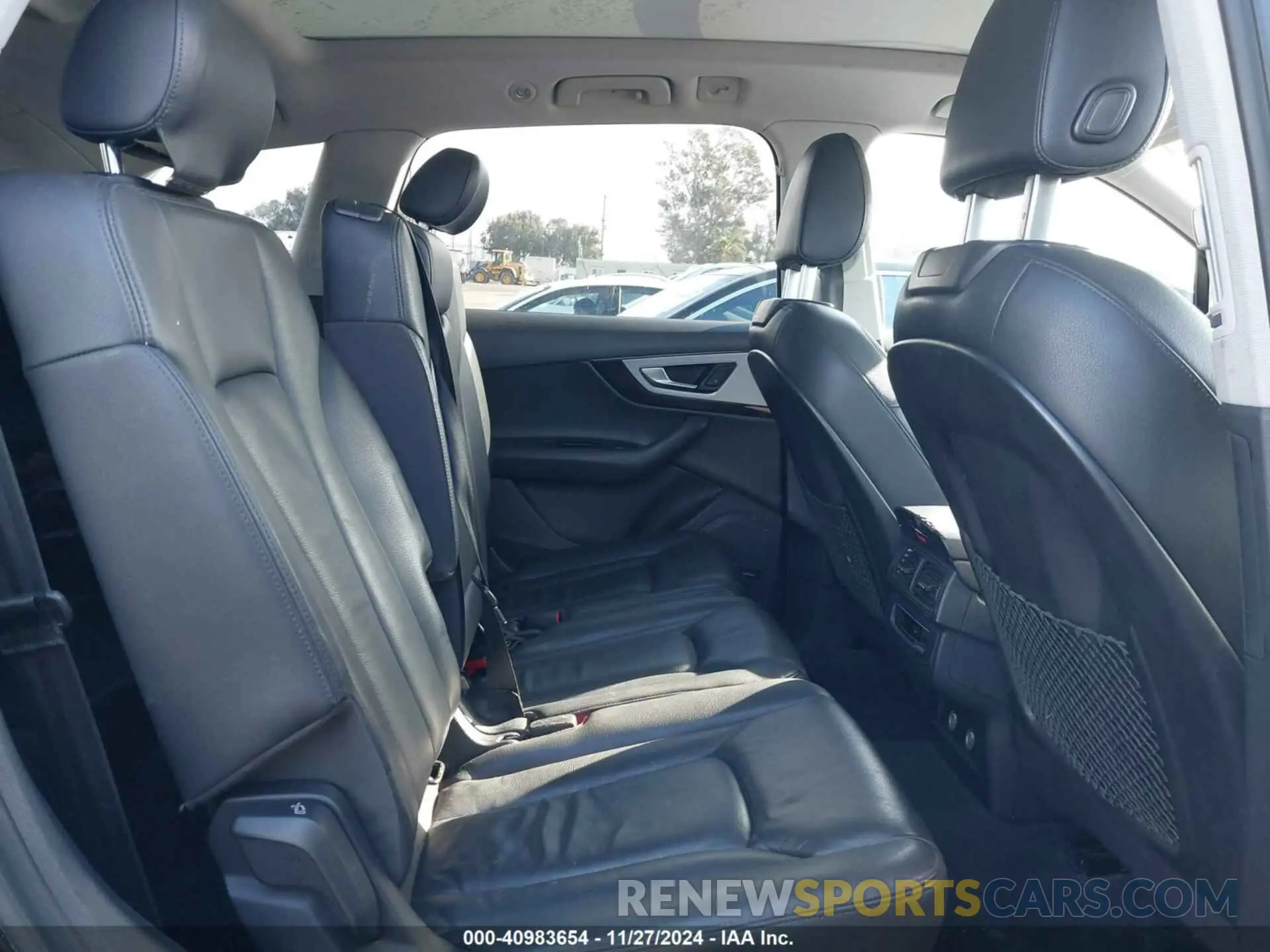 8 fotografías del automóvil dañado WA1LHAF7XKD039586 AUDI Q7 2019