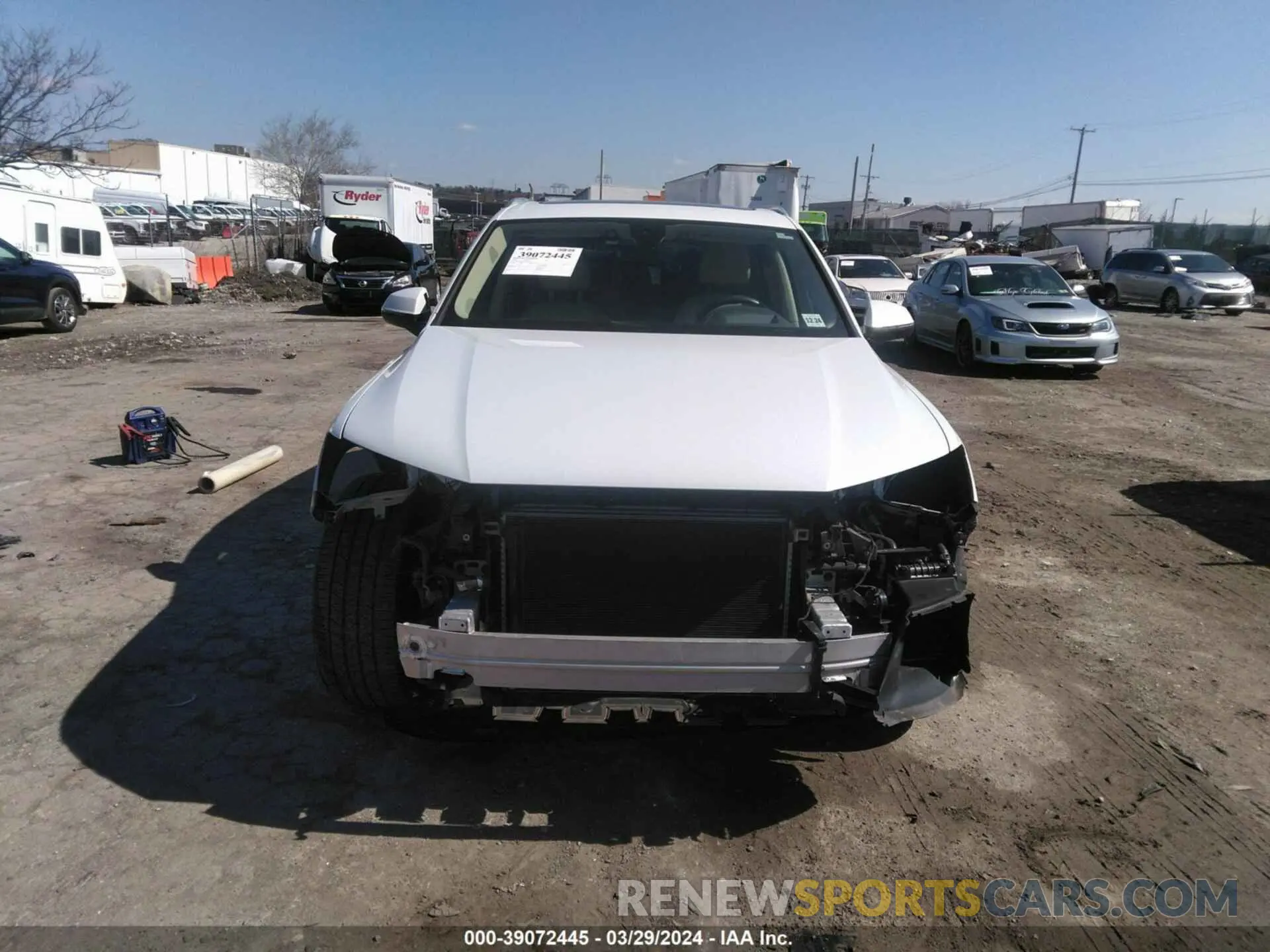 13 fotografías del automóvil dañado WA1VAAF71KD008305 AUDI Q7 2019