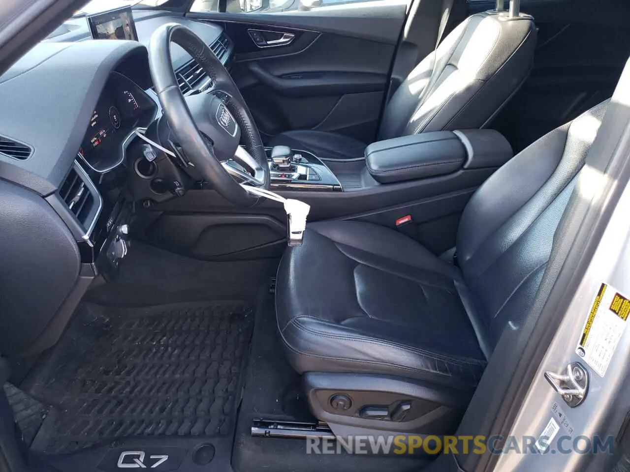 7 fotografías del automóvil dañado WA1VAAF71KD049727 AUDI Q7 2019