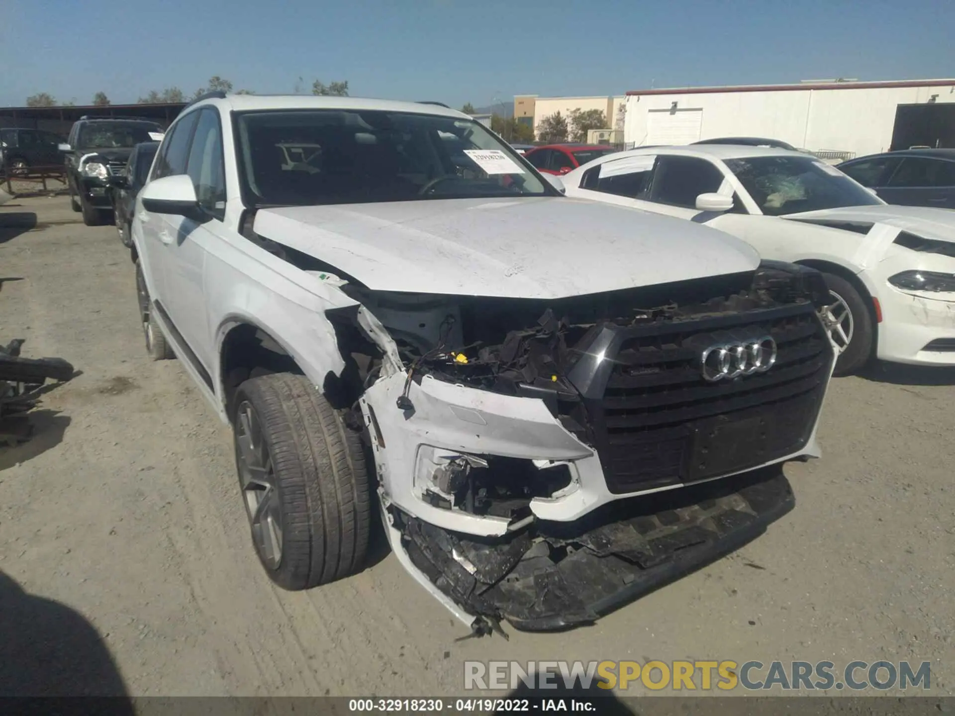 6 fotografías del automóvil dañado WA1VAAF72KD026277 AUDI Q7 2019