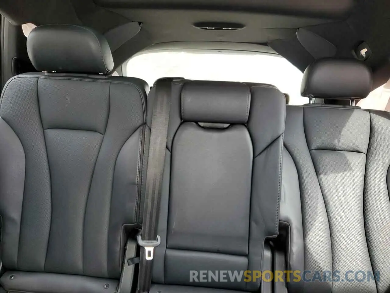 10 fotografías del automóvil dañado WA1VAAF74KD010694 AUDI Q7 2019