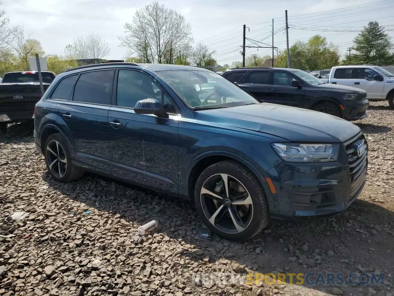 4 fotografías del automóvil dañado WA1VAAF74KD037247 AUDI Q7 2019