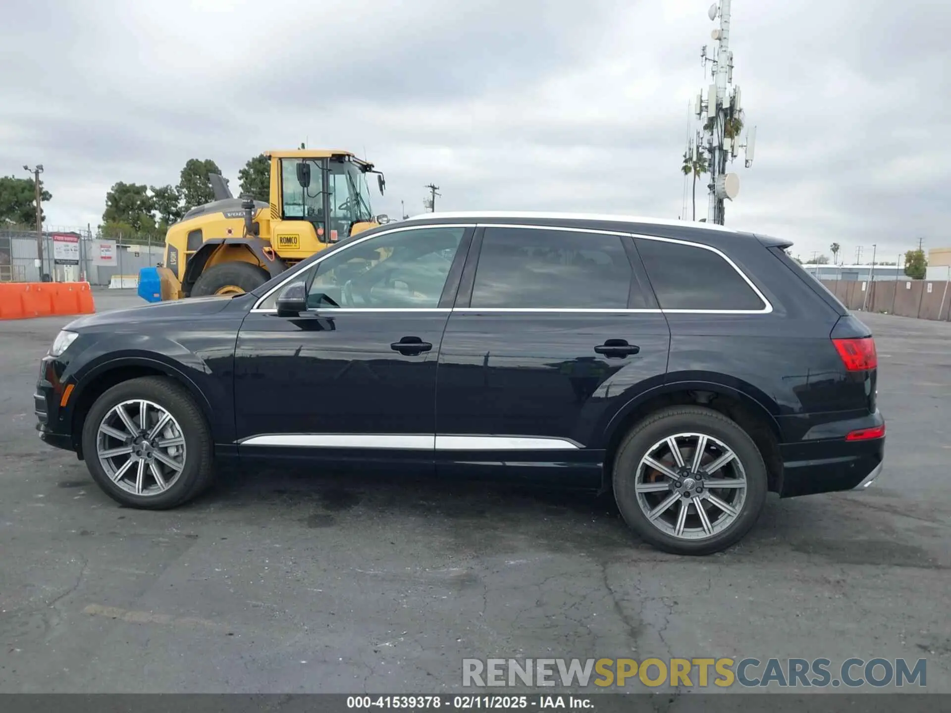 14 fotografías del automóvil dañado WA1VAAF75KD019727 AUDI Q7 2019