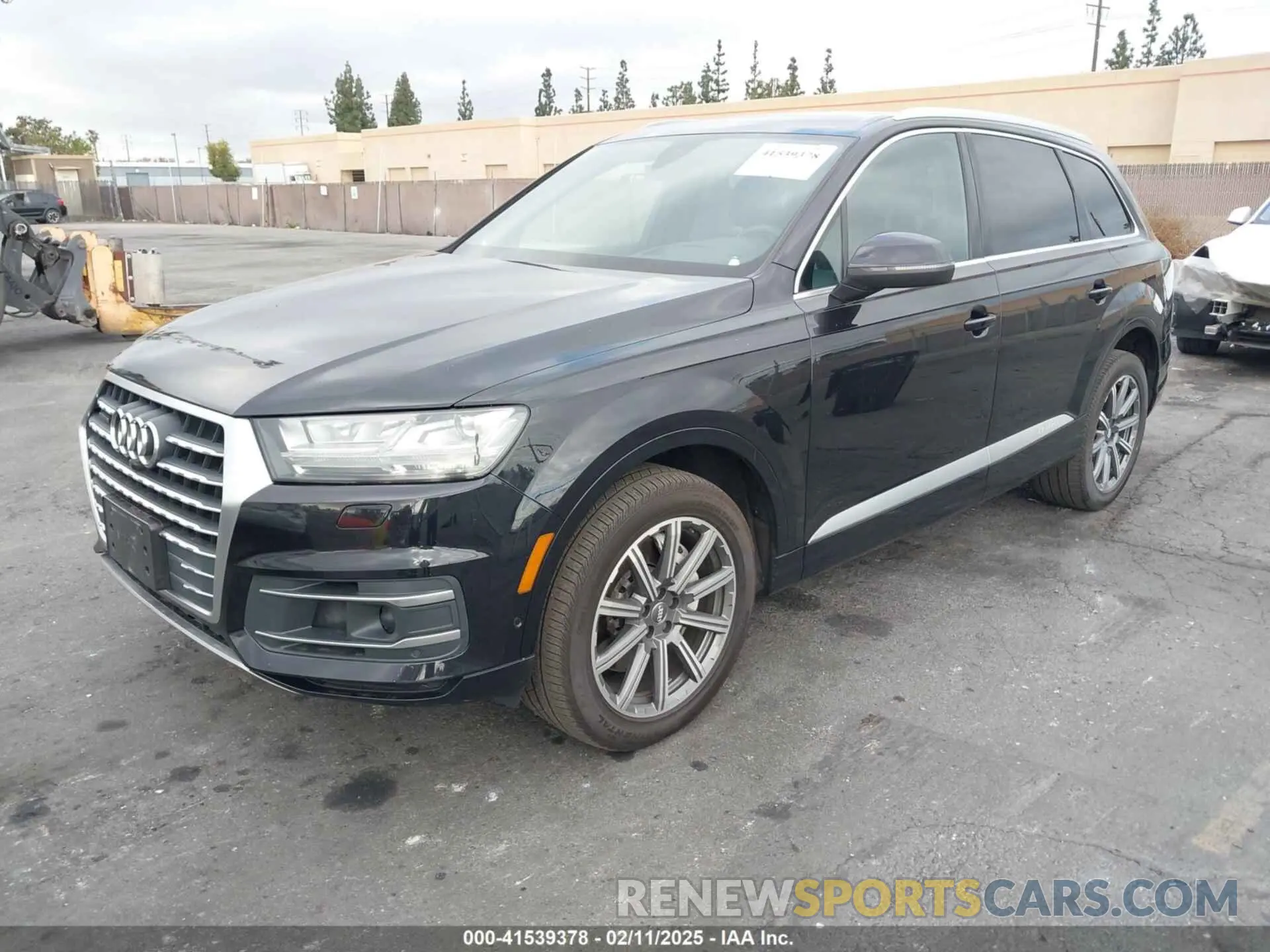 2 fotografías del automóvil dañado WA1VAAF75KD019727 AUDI Q7 2019