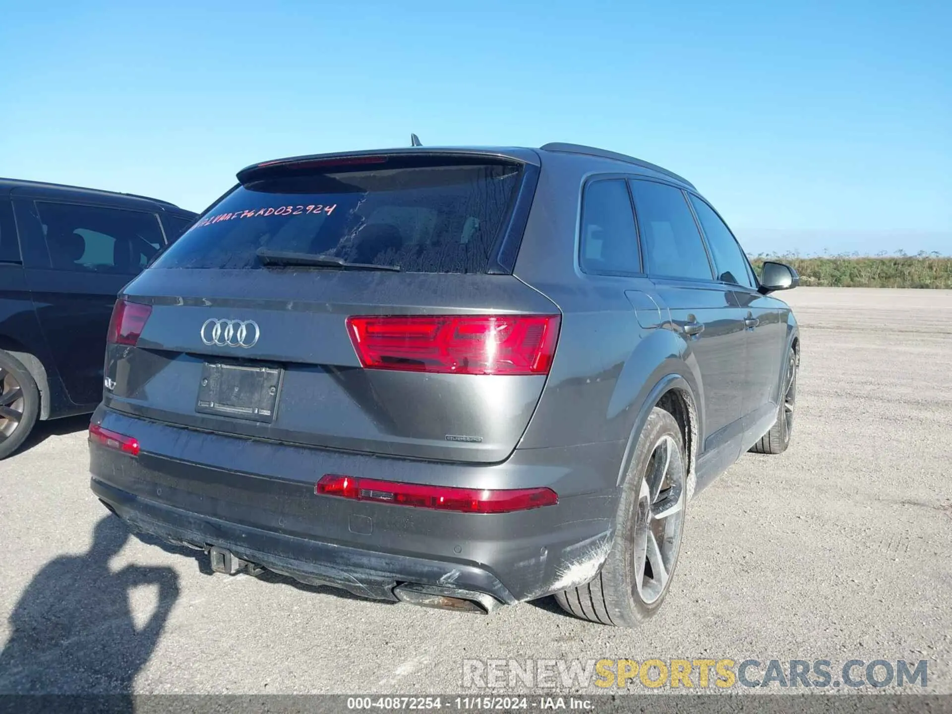 4 fotografías del automóvil dañado WA1VAAF76KD032924 AUDI Q7 2019