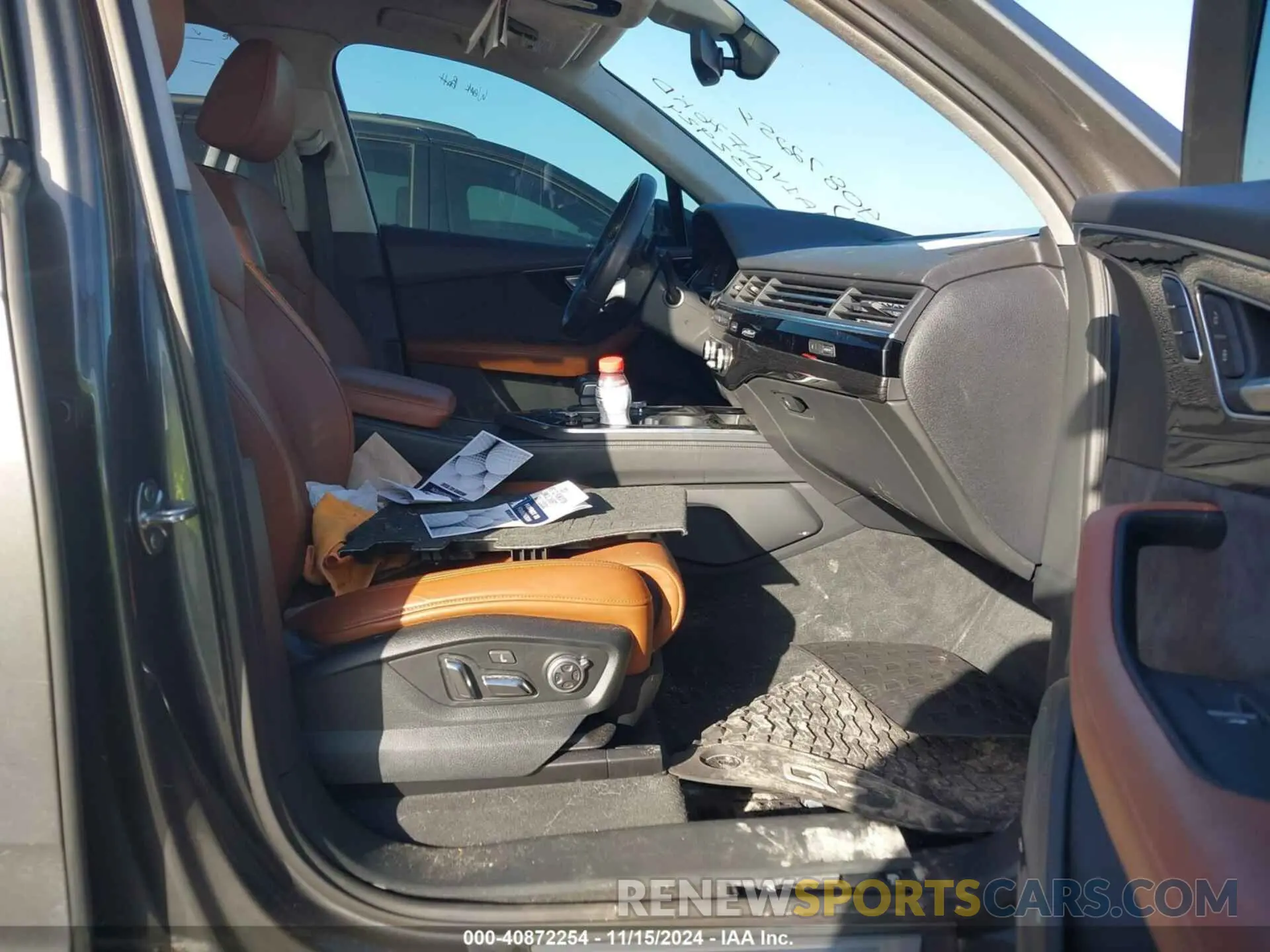 5 fotografías del automóvil dañado WA1VAAF76KD032924 AUDI Q7 2019