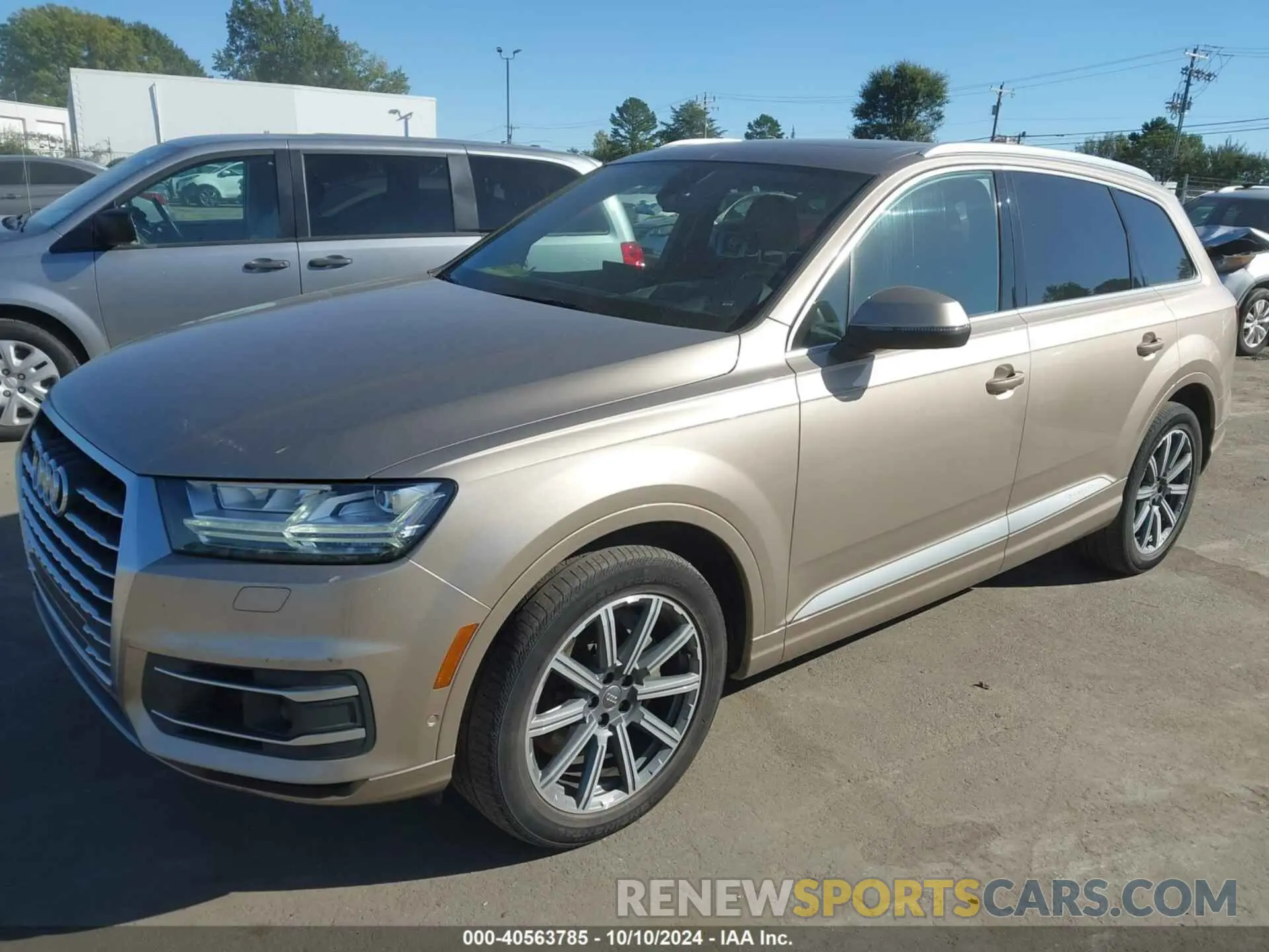 2 fotografías del automóvil dañado WA1VAAF77KD017557 AUDI Q7 2019