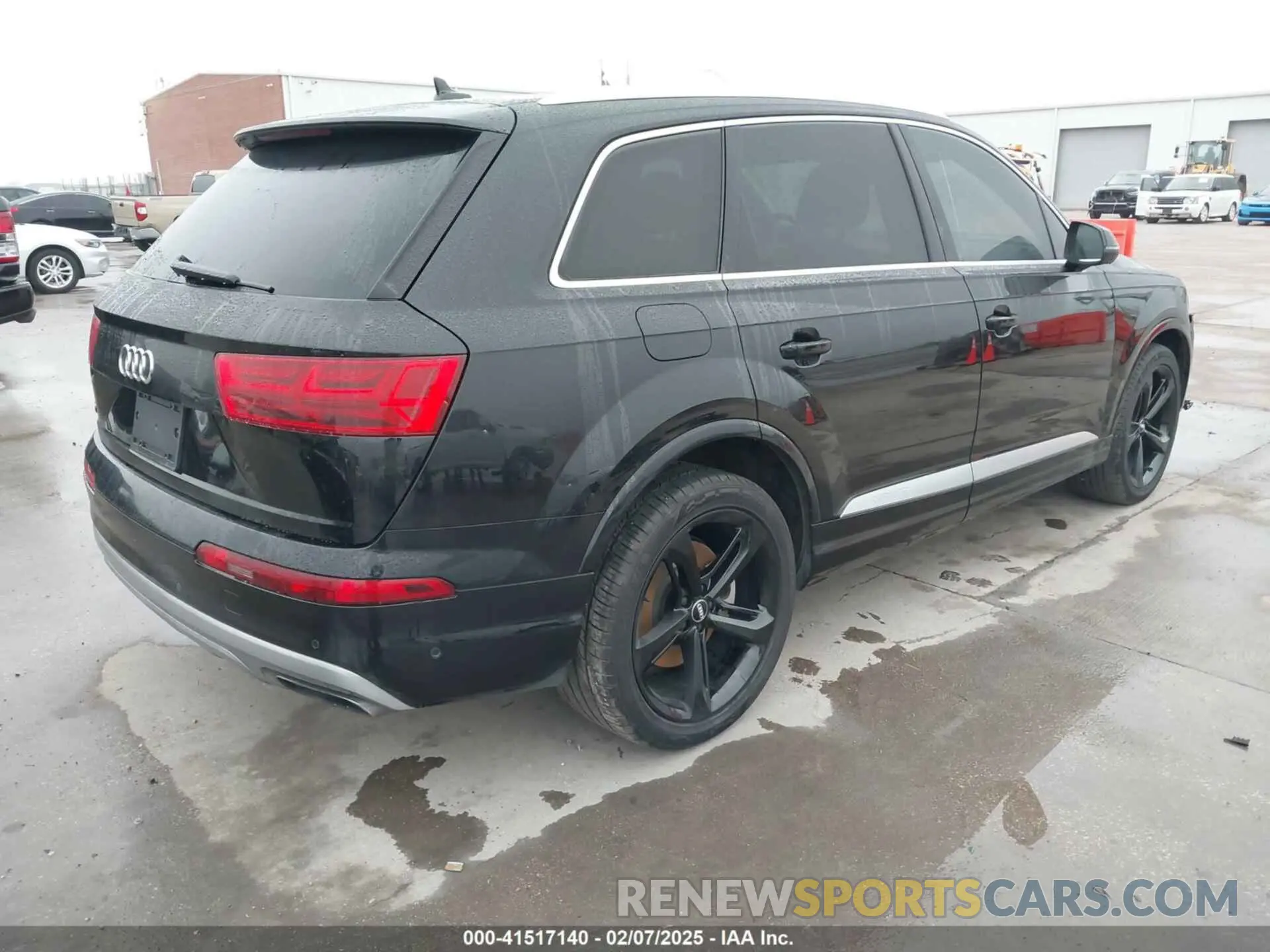 4 fotografías del automóvil dañado WA1VAAF77KD024993 AUDI Q7 2019