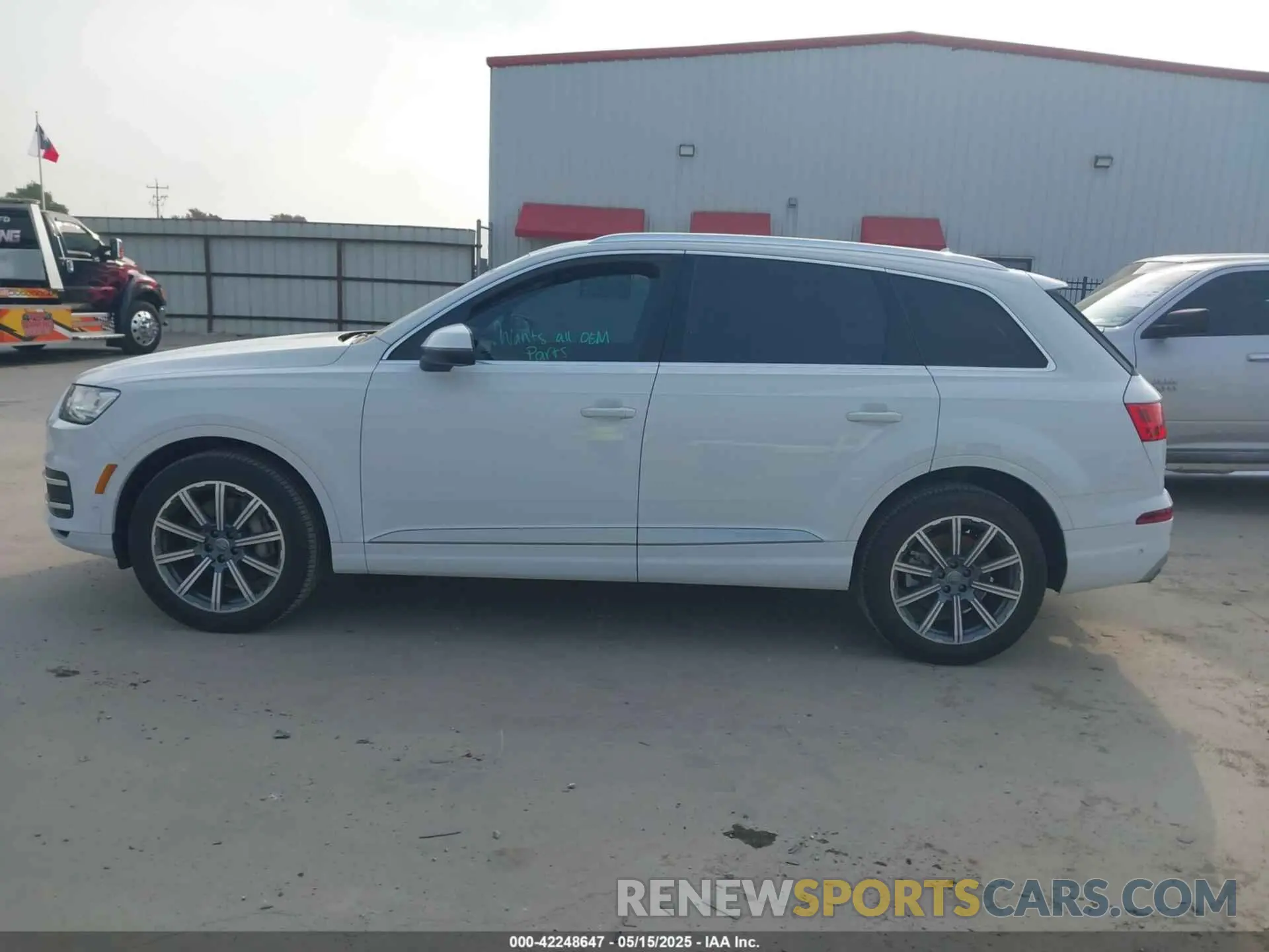 14 fotografías del automóvil dañado WA1VAAF79KD005913 AUDI Q7 2019