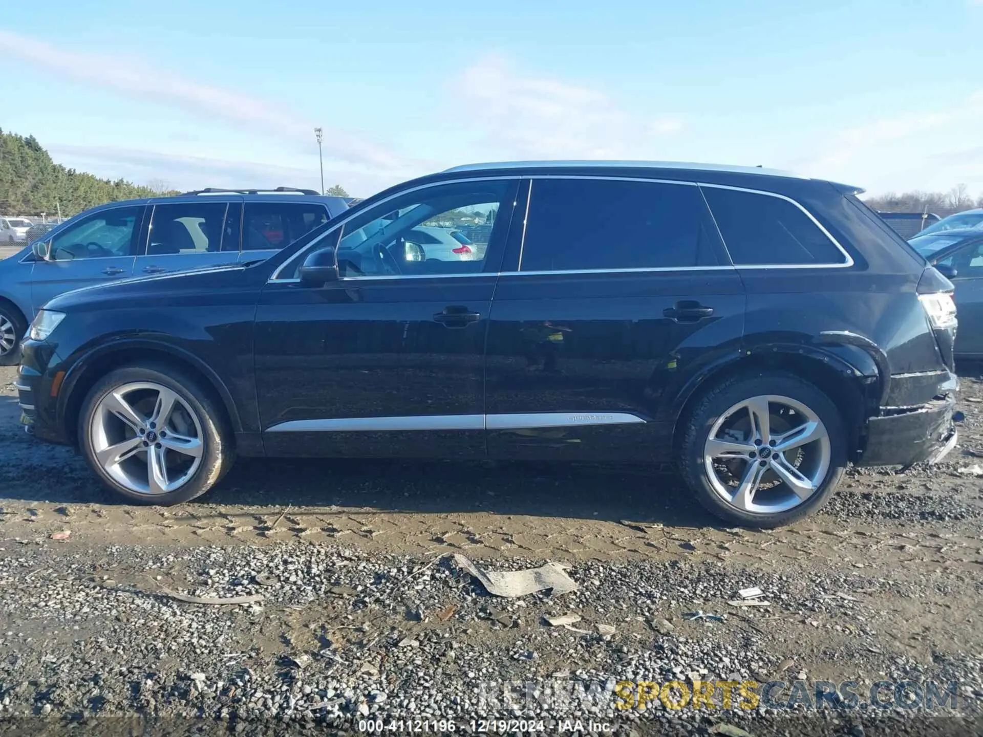 14 fotografías del automóvil dañado WA1VAAF79KD020301 AUDI Q7 2019