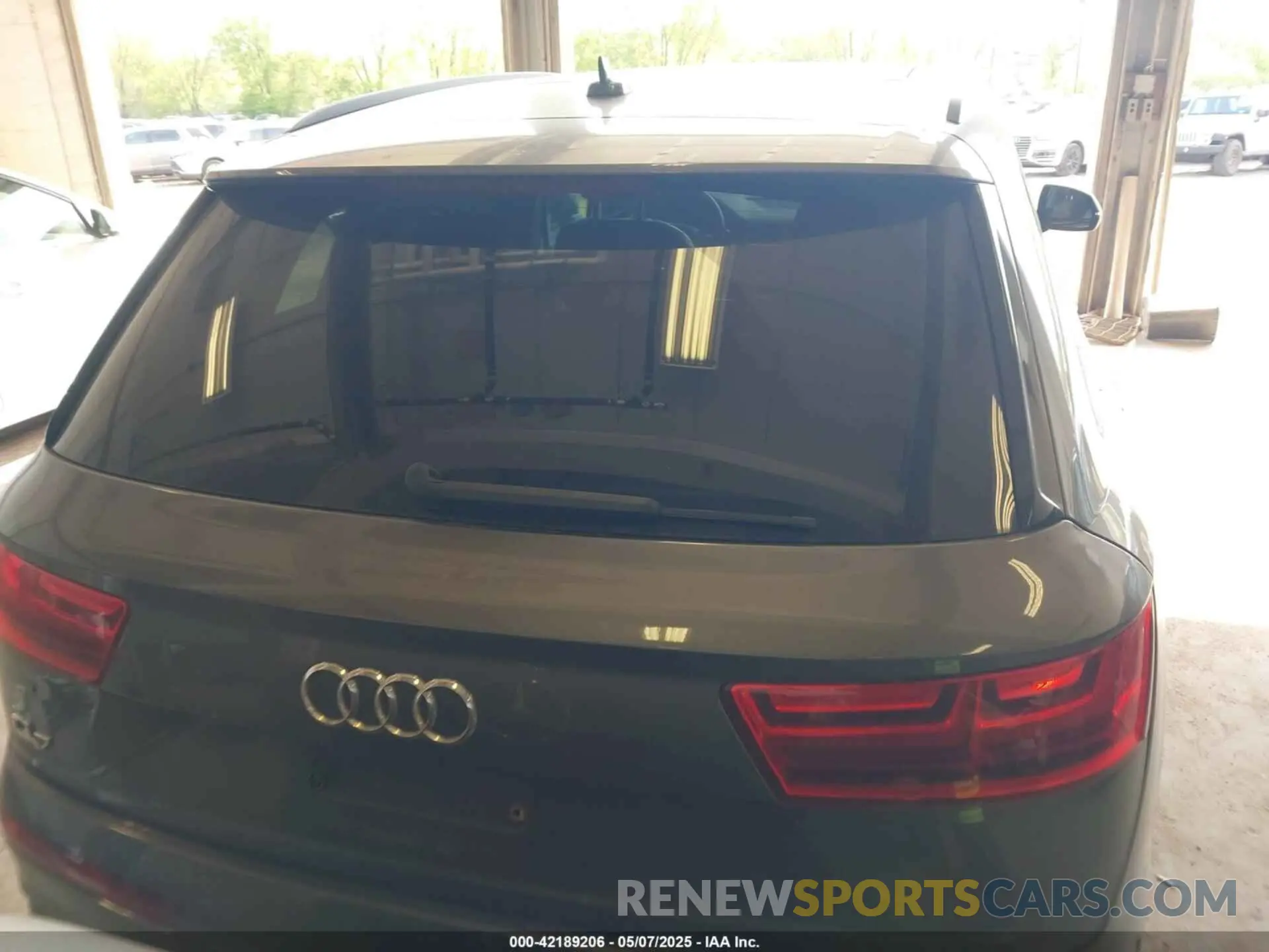 16 fotografías del automóvil dañado WA1VABF78KD018836 AUDI Q7 2019