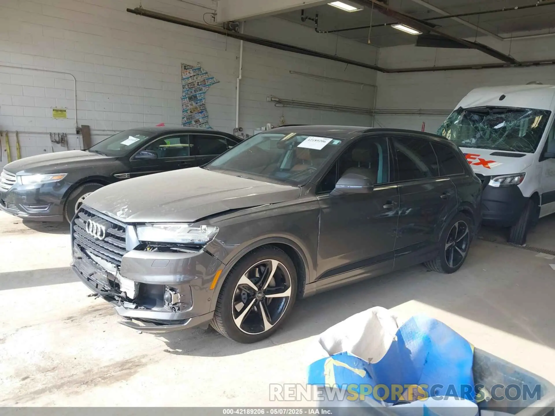 2 fotografías del automóvil dañado WA1VABF78KD018836 AUDI Q7 2019