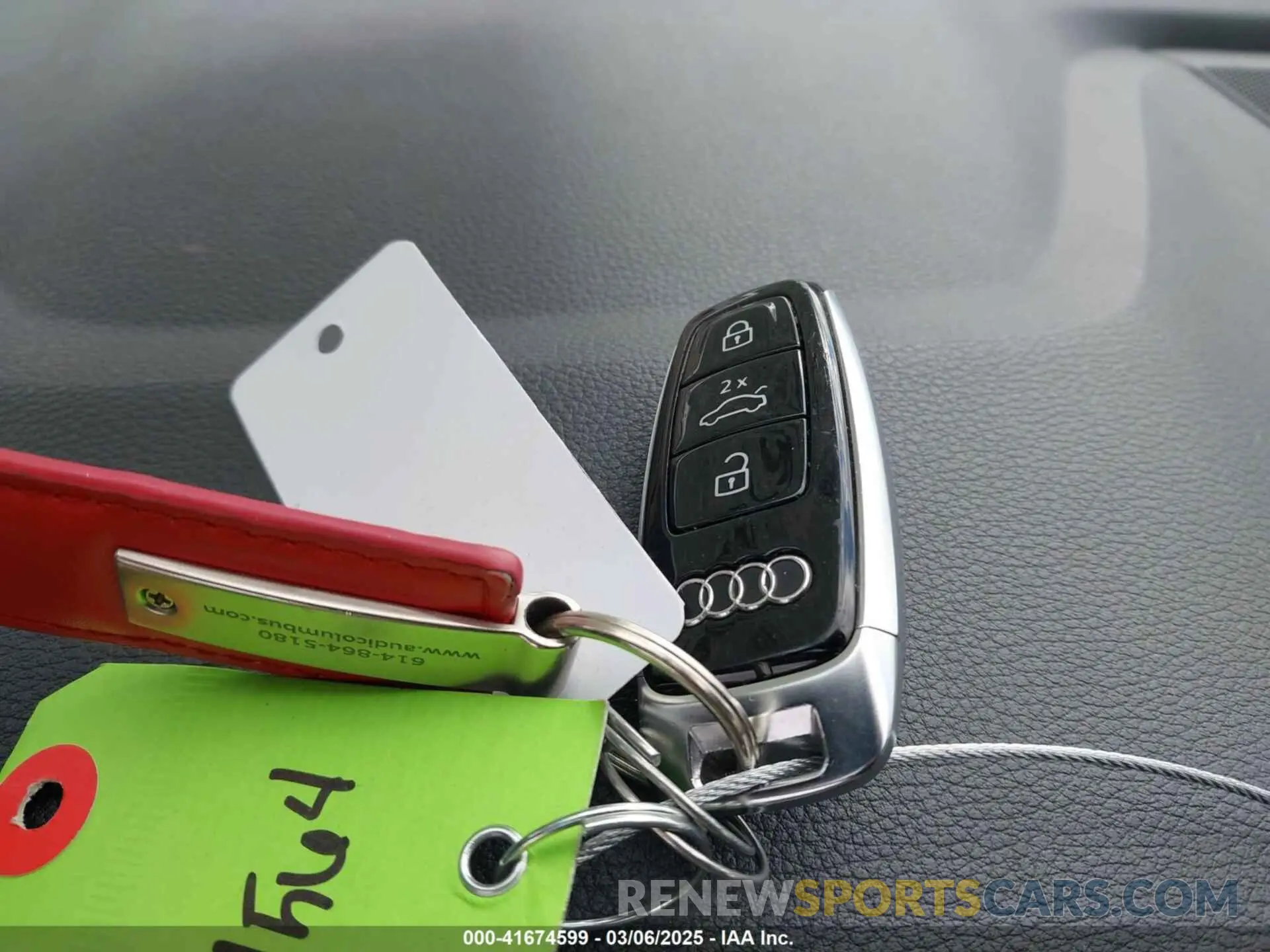 11 fotografías del automóvil dañado WA1AXAF74LD011455 AUDI Q7 2020