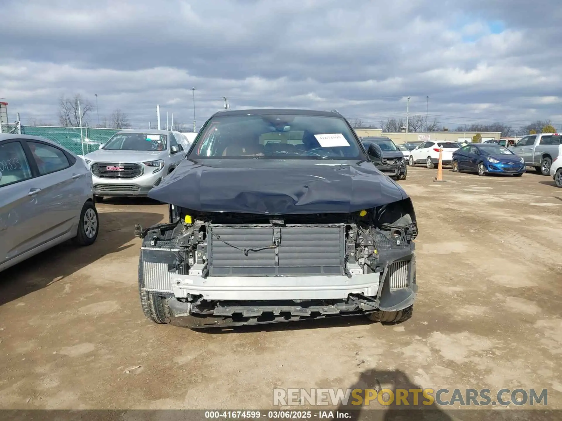 13 fotografías del automóvil dañado WA1AXAF74LD011455 AUDI Q7 2020