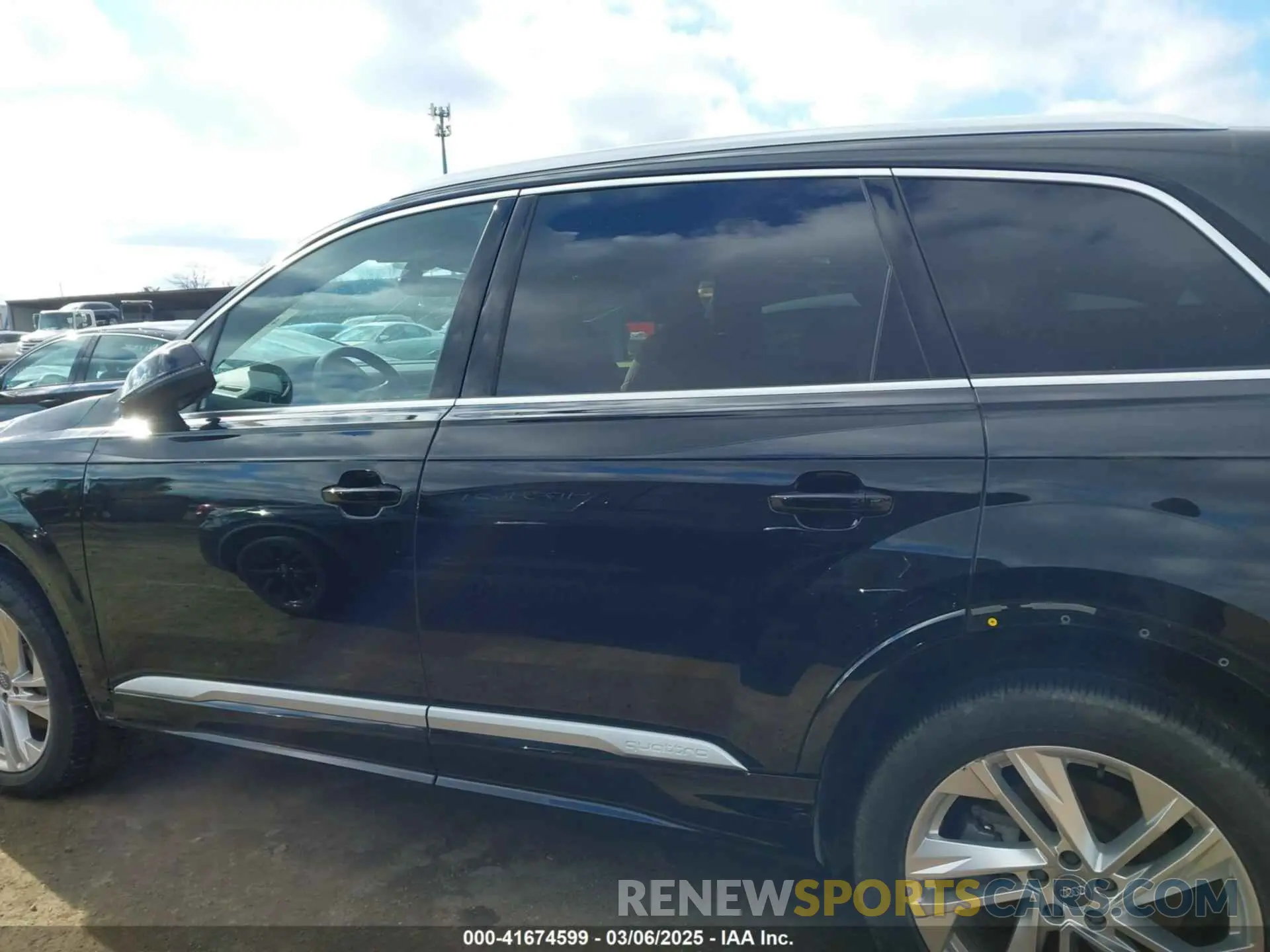 15 fotografías del automóvil dañado WA1AXAF74LD011455 AUDI Q7 2020