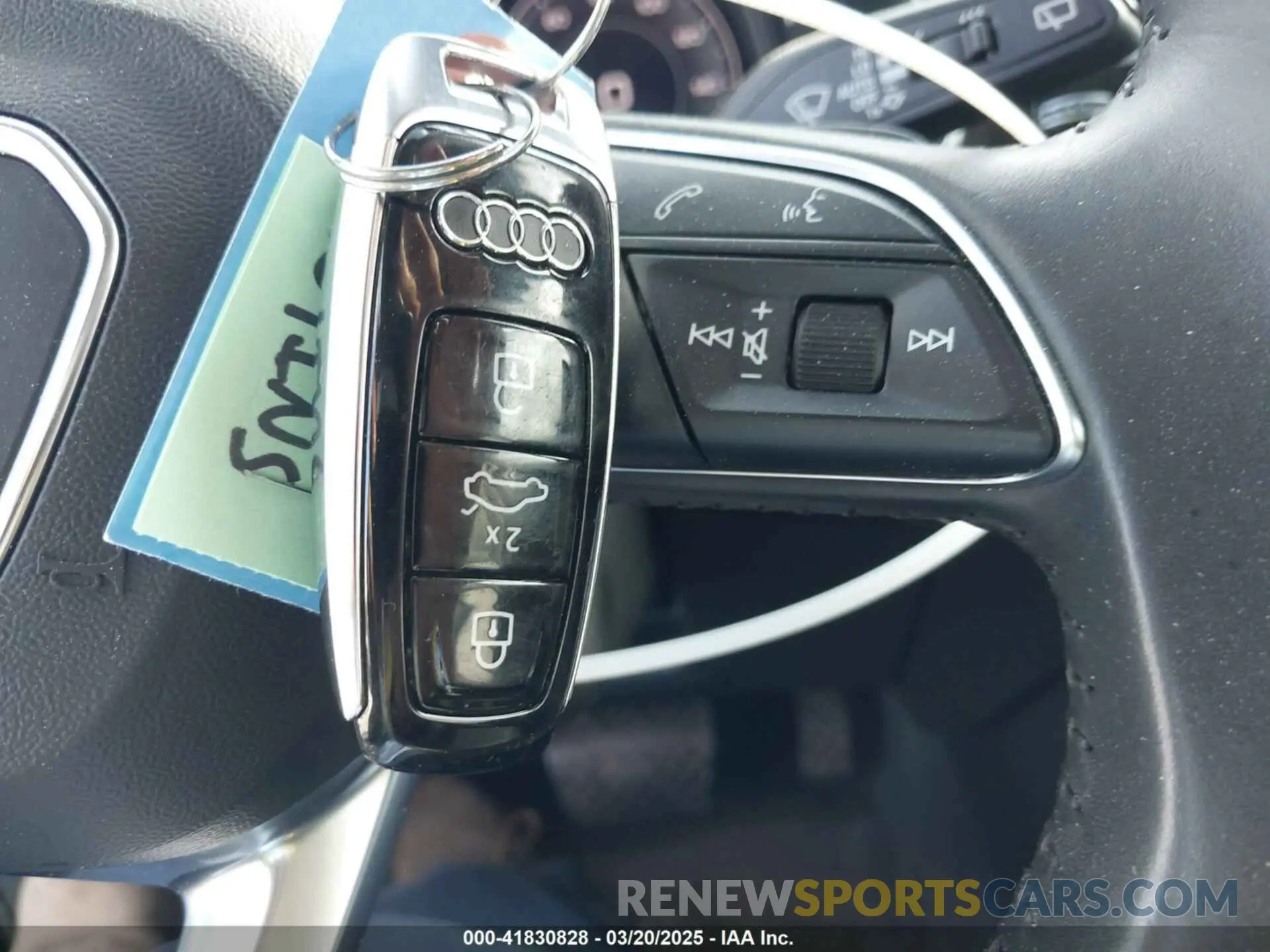 11 fotografías del automóvil dañado WA1LJAF74LD010610 AUDI Q7 2020