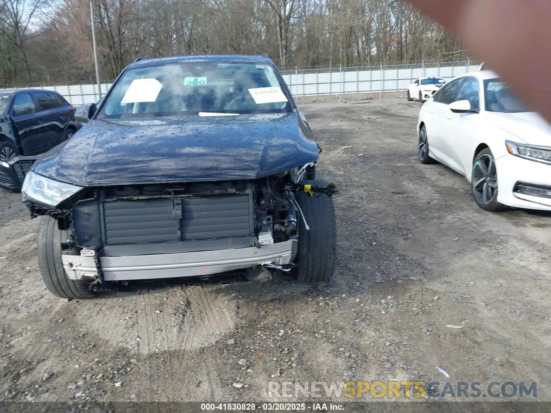 13 fotografías del automóvil dañado WA1LJAF74LD010610 AUDI Q7 2020