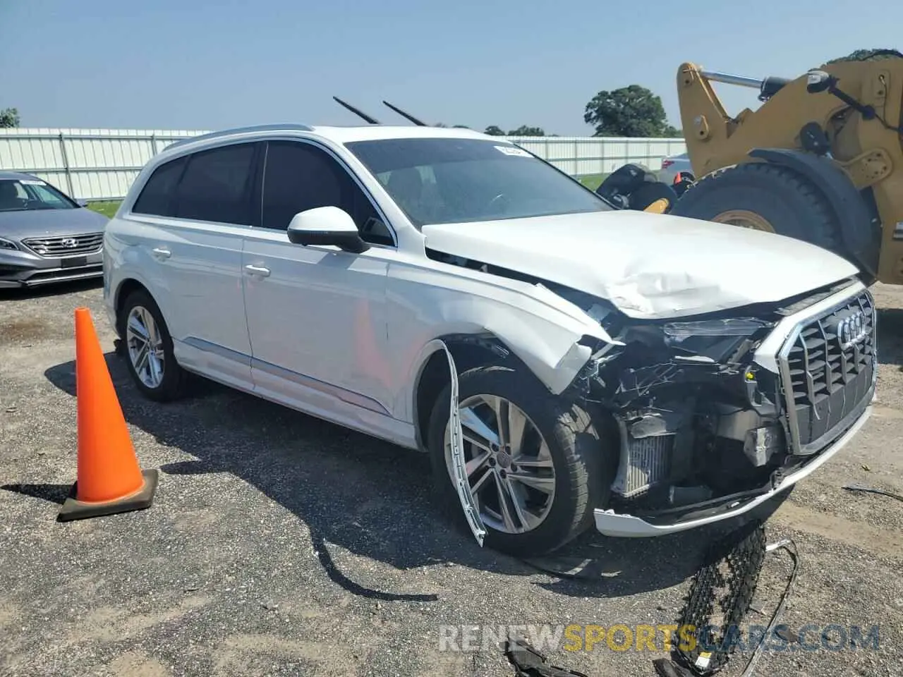 4 fotografías del automóvil dañado WA1LXAF70LD003068 AUDI Q7 2020