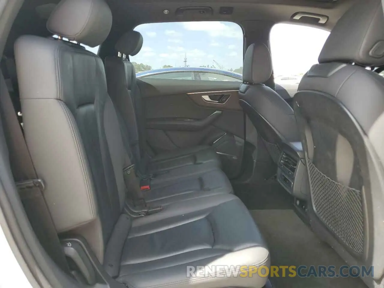 11 fotografías del automóvil dañado WA1LXAF77LD003035 AUDI Q7 2020