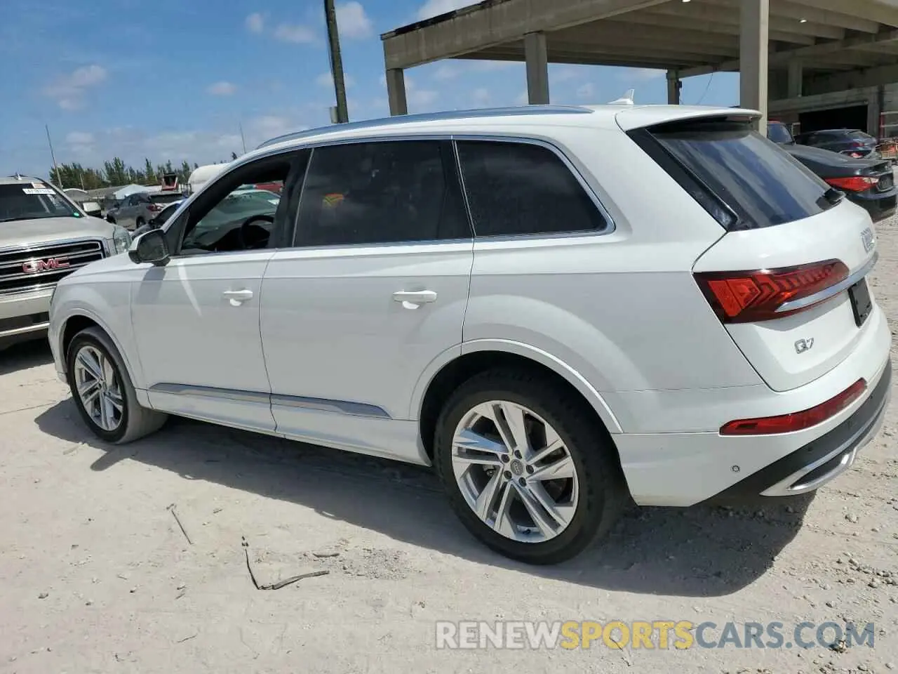 2 fotografías del automóvil dañado WA1LXAF77LD003035 AUDI Q7 2020