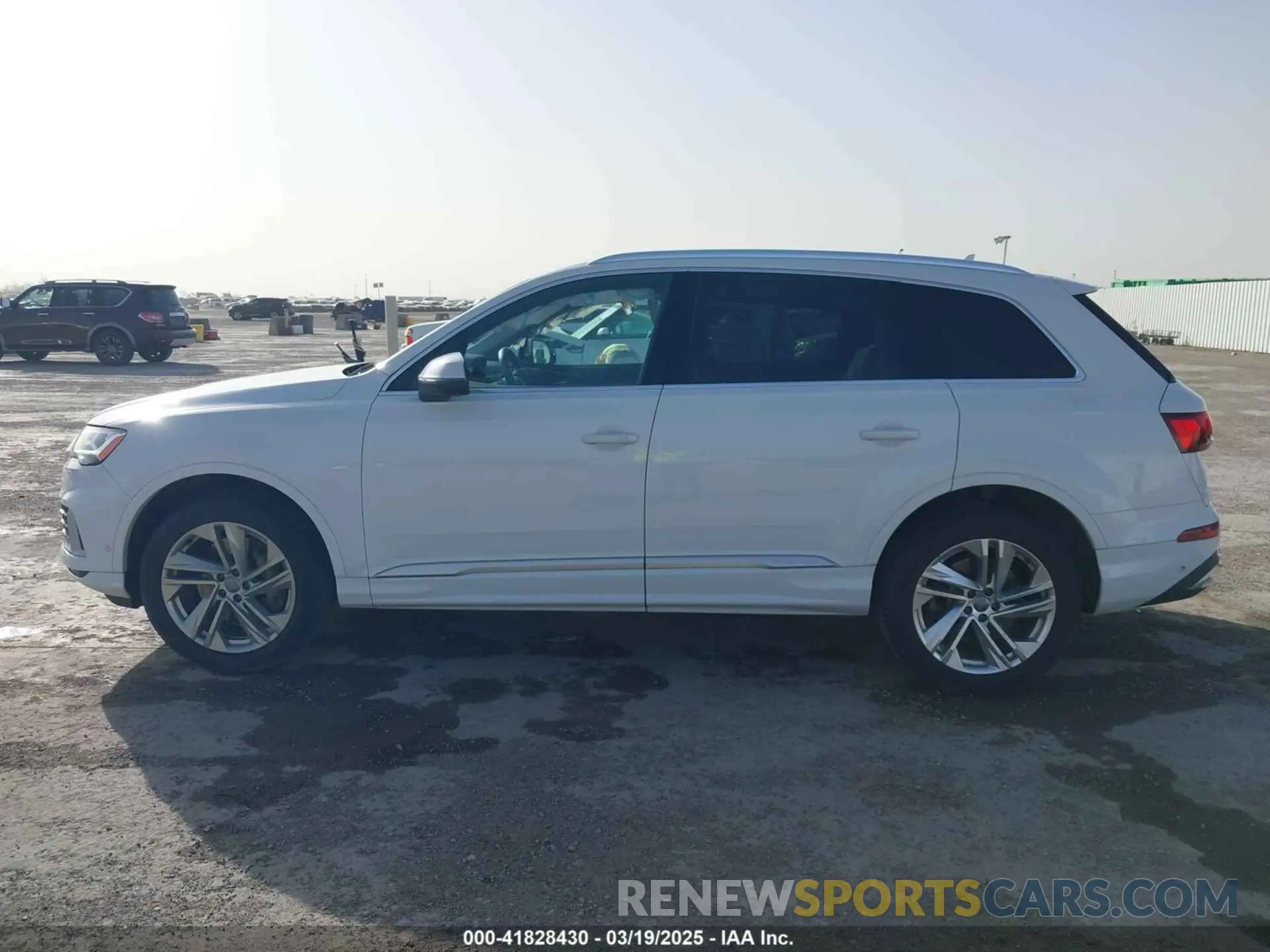 14 fotografías del automóvil dañado WA1AJAF78MD010196 AUDI Q7 2021