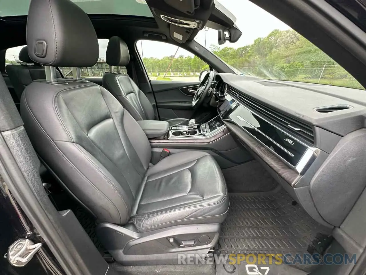 5 fotografías del automóvil dañado WA1LJAF70MD013666 AUDI Q7 2021