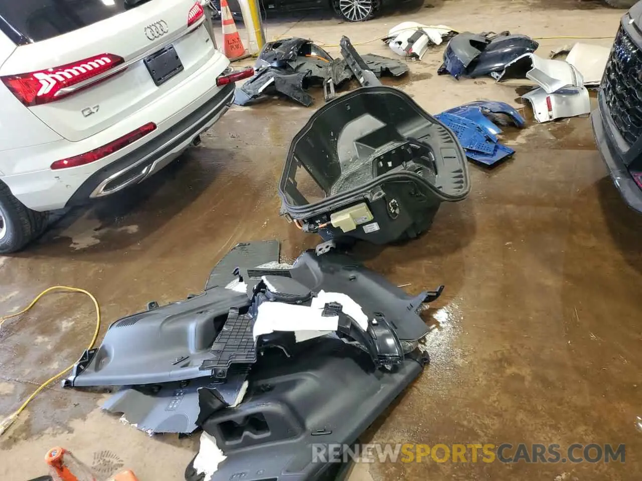 12 fotografías del automóvil dañado WA1LJAF71MD027642 AUDI Q7 2021