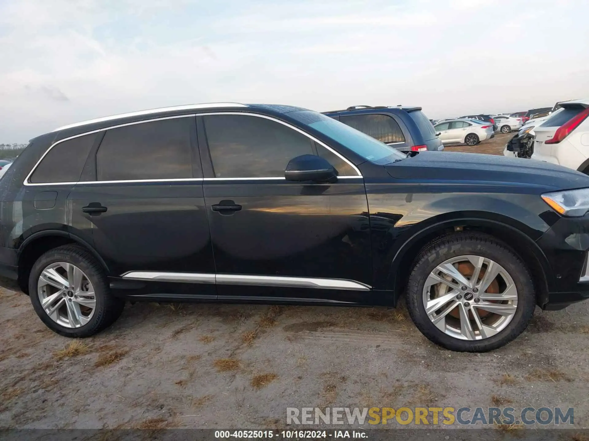 13 fotografías del automóvil dañado WA1LJAF72MD022868 AUDI Q7 2021