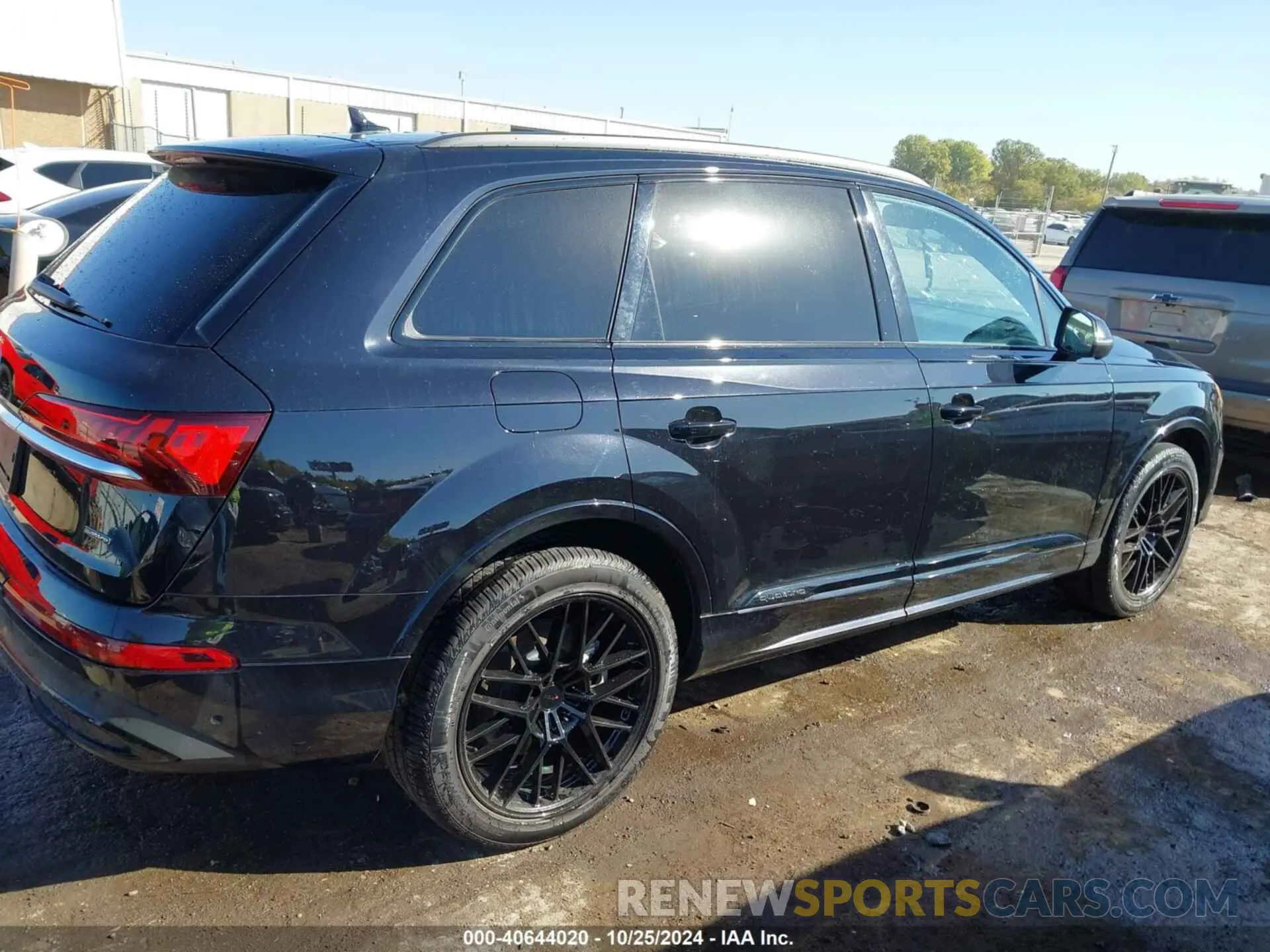 13 fotografías del automóvil dañado WA1LXAF73MD029360 AUDI Q7 2021