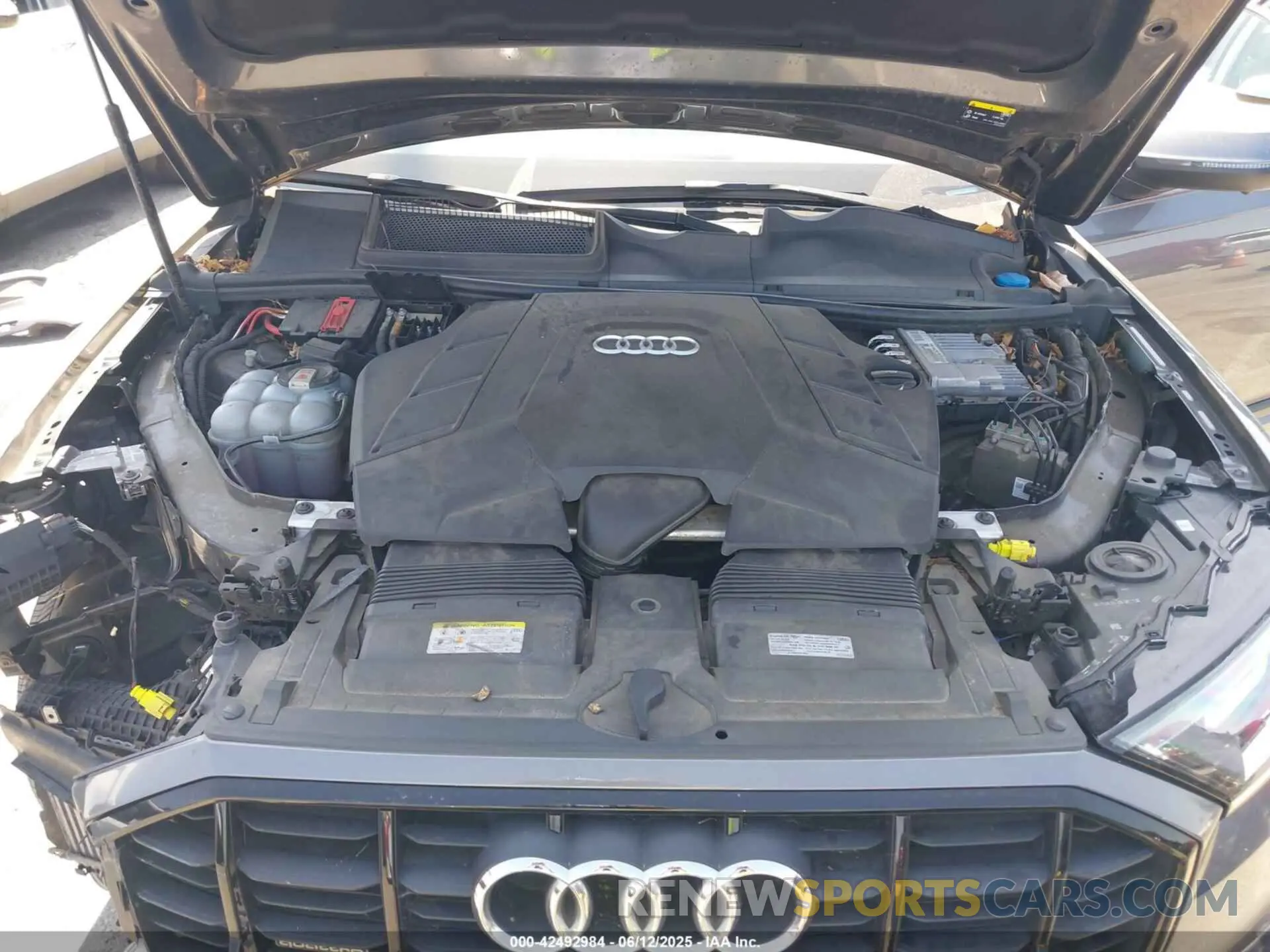 10 fotografías del automóvil dañado WA1LXAF75MD013368 AUDI Q7 2021