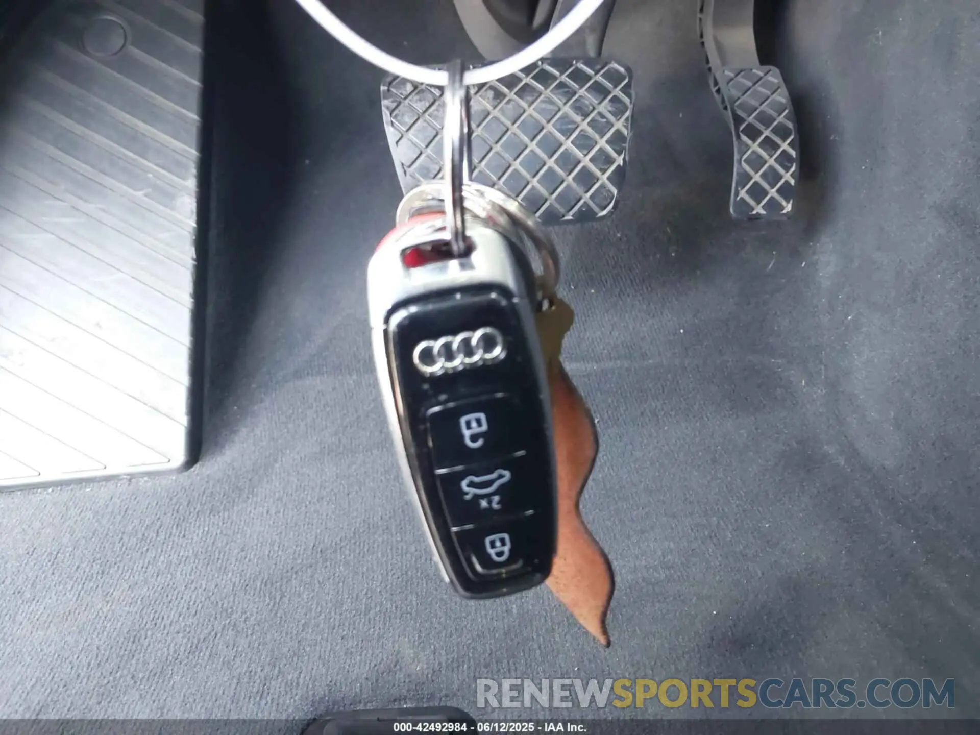 11 fotografías del automóvil dañado WA1LXAF75MD013368 AUDI Q7 2021