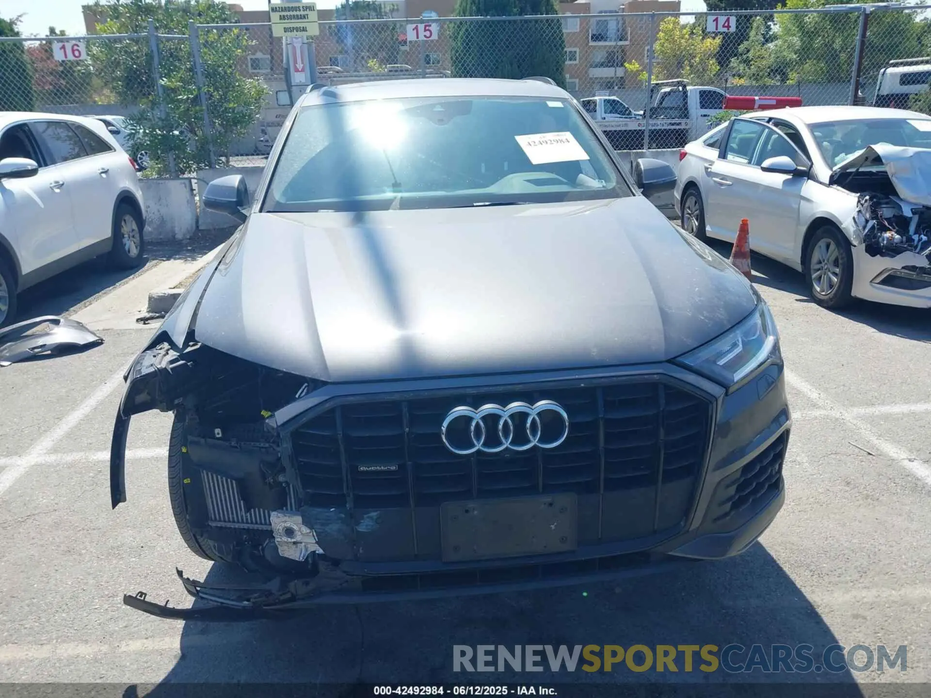 12 fotografías del automóvil dañado WA1LXAF75MD013368 AUDI Q7 2021
