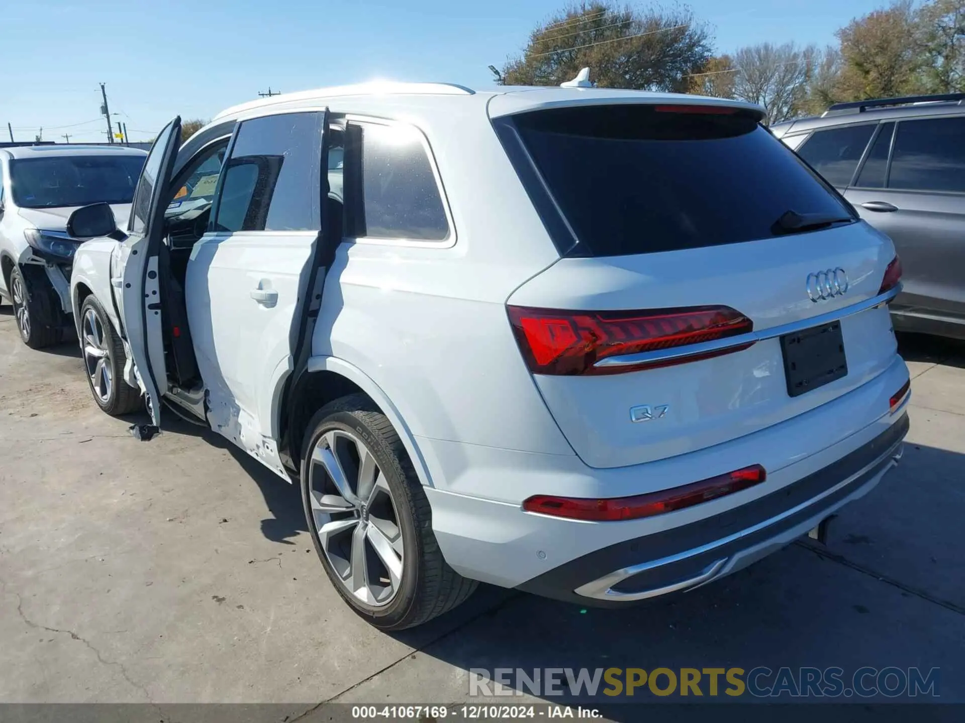 3 fotografías del automóvil dañado WA1LXAF77MD014974 AUDI Q7 2021