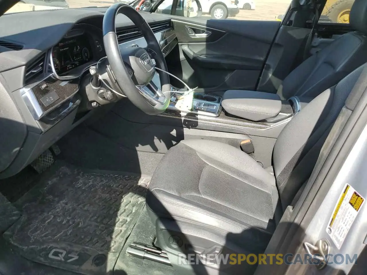 7 fotografías del automóvil dañado WA1LXAF78MD020041 AUDI Q7 2021