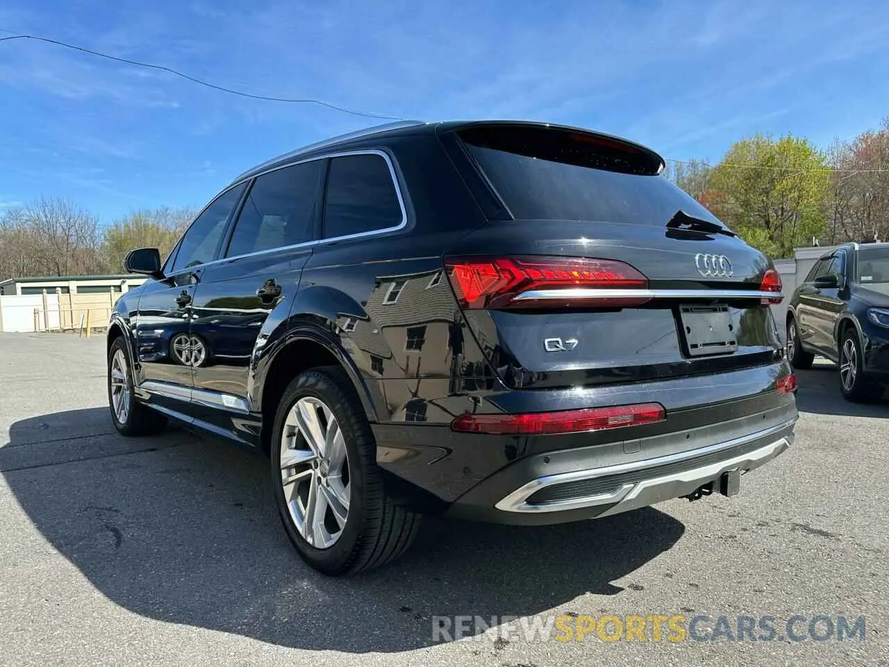 2 fotografías del automóvil dañado WA1LXAF79MD000493 AUDI Q7 2021
