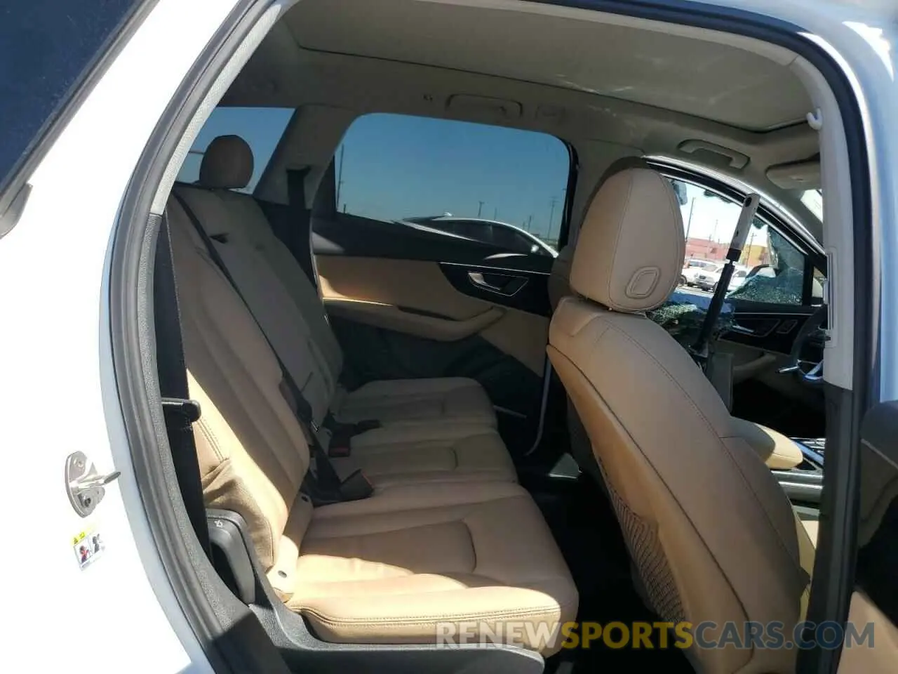 12 fotografías del automóvil dañado WA1LXAF7XMD016671 AUDI Q7 2021
