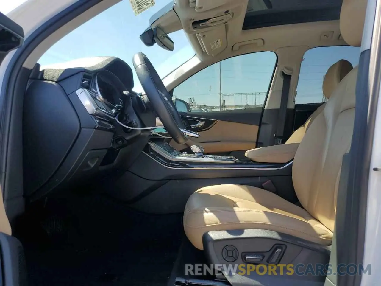 7 fotografías del automóvil dañado WA1LXAF7XMD016671 AUDI Q7 2021