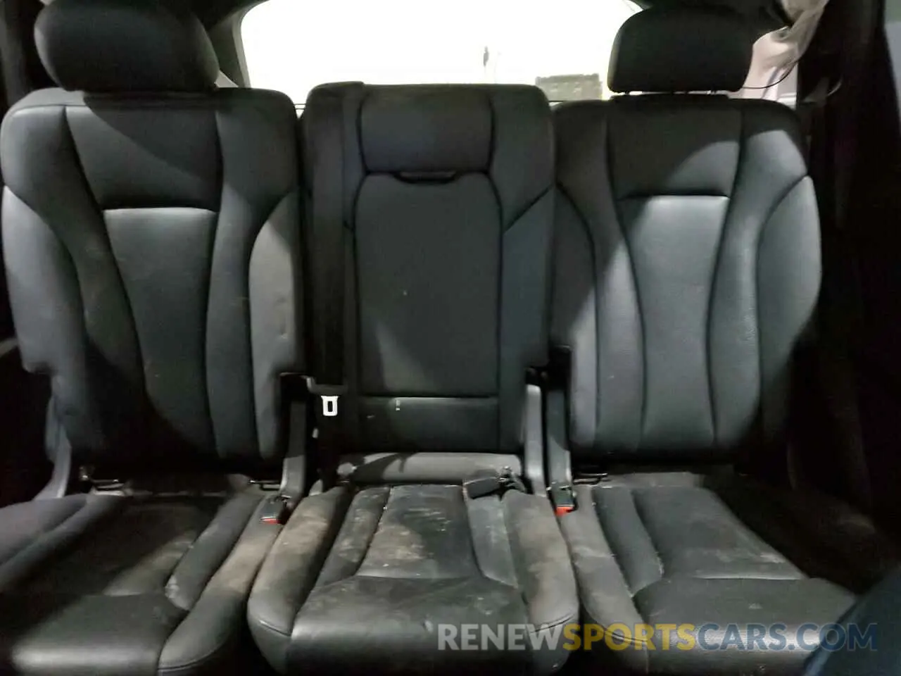 10 fotografías del automóvil dañado WA1VXAF73MD022658 AUDI Q7 2021